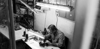 Ile zarabia manager w audycie?