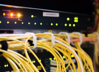 Czy można podsłuchiwać przez router?