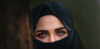 Jak wiązać chustę na głowie?