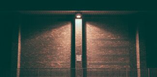 Na jakich liniach parkować we Włoszech?