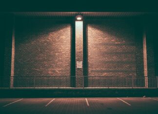 Na jakich liniach parkować we Włoszech?