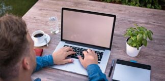 Jak się pisze poprawnie bejsbol?