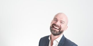 Jak prawidłowo nosić kask rowerowy?