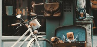 Czy można wejść do sklepu z bronią?