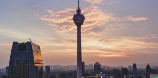 Czym kleić karimatę?